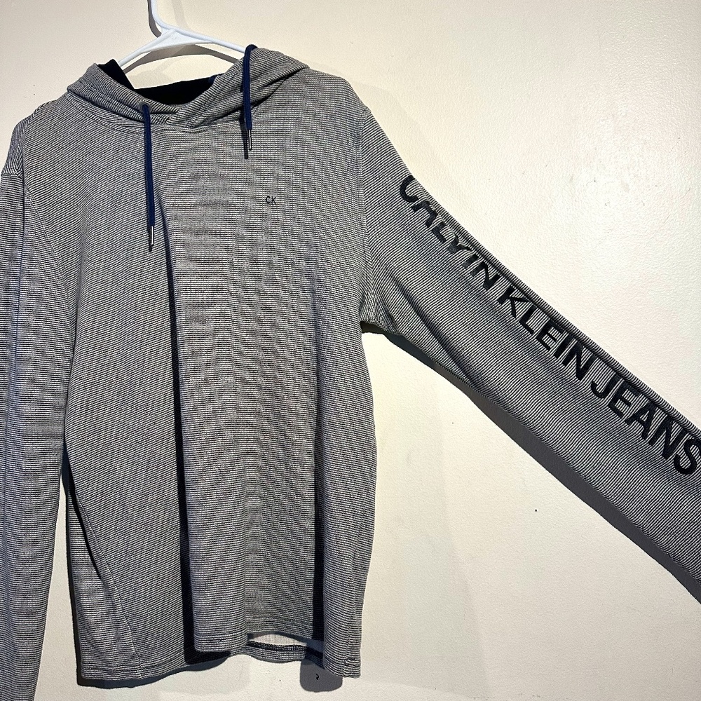 Women's Calvin Klein Grey & White hoodie Medium